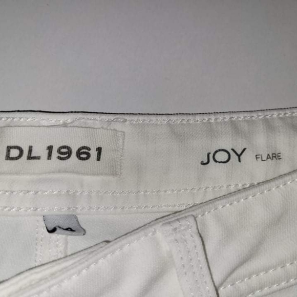 DL1961 Joy Flare Smart Denim Milk Jeans - Picture 3 of 3